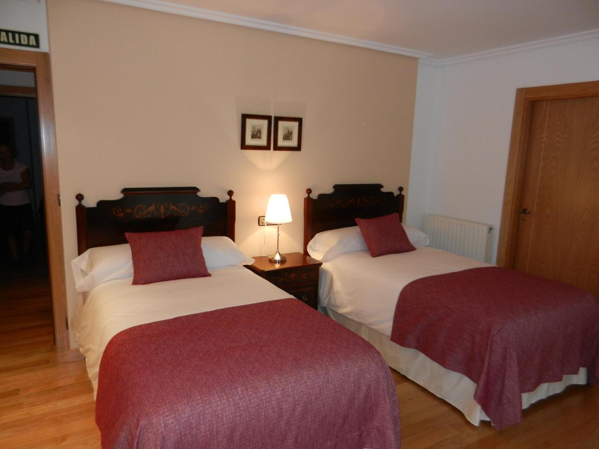 Casa De La Cadena Guest House Asiain Room photo