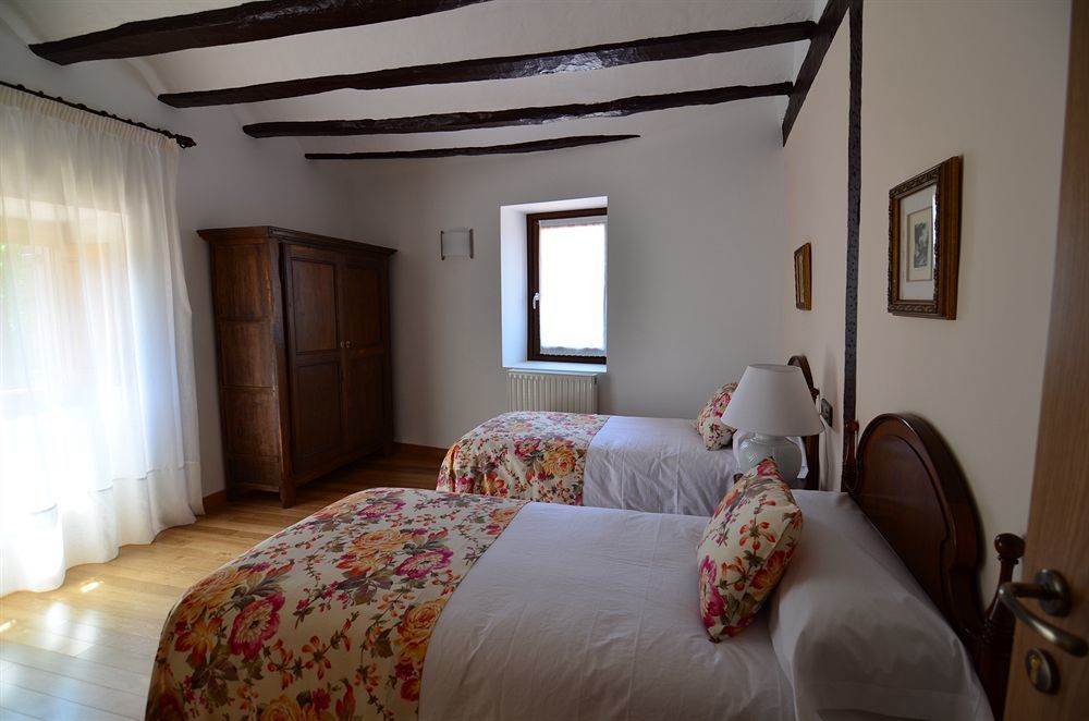 Casa De La Cadena Guest House Asiain Exterior photo
