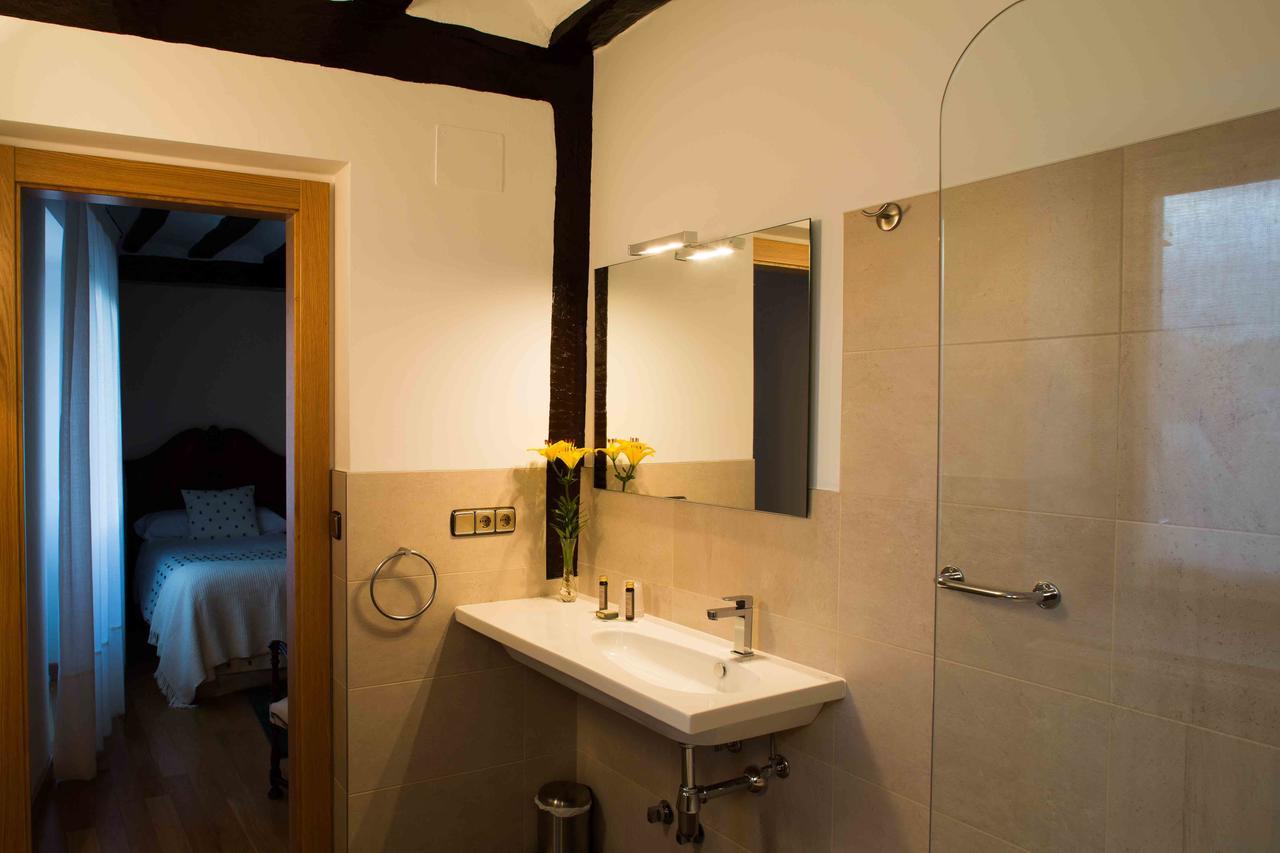Casa De La Cadena Guest House Asiain Room photo