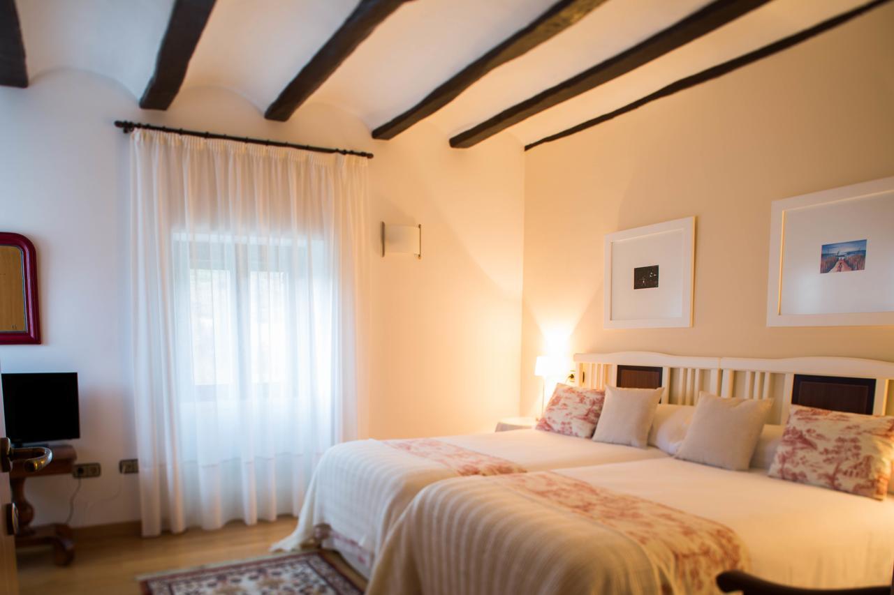Casa De La Cadena Guest House Asiain Exterior photo